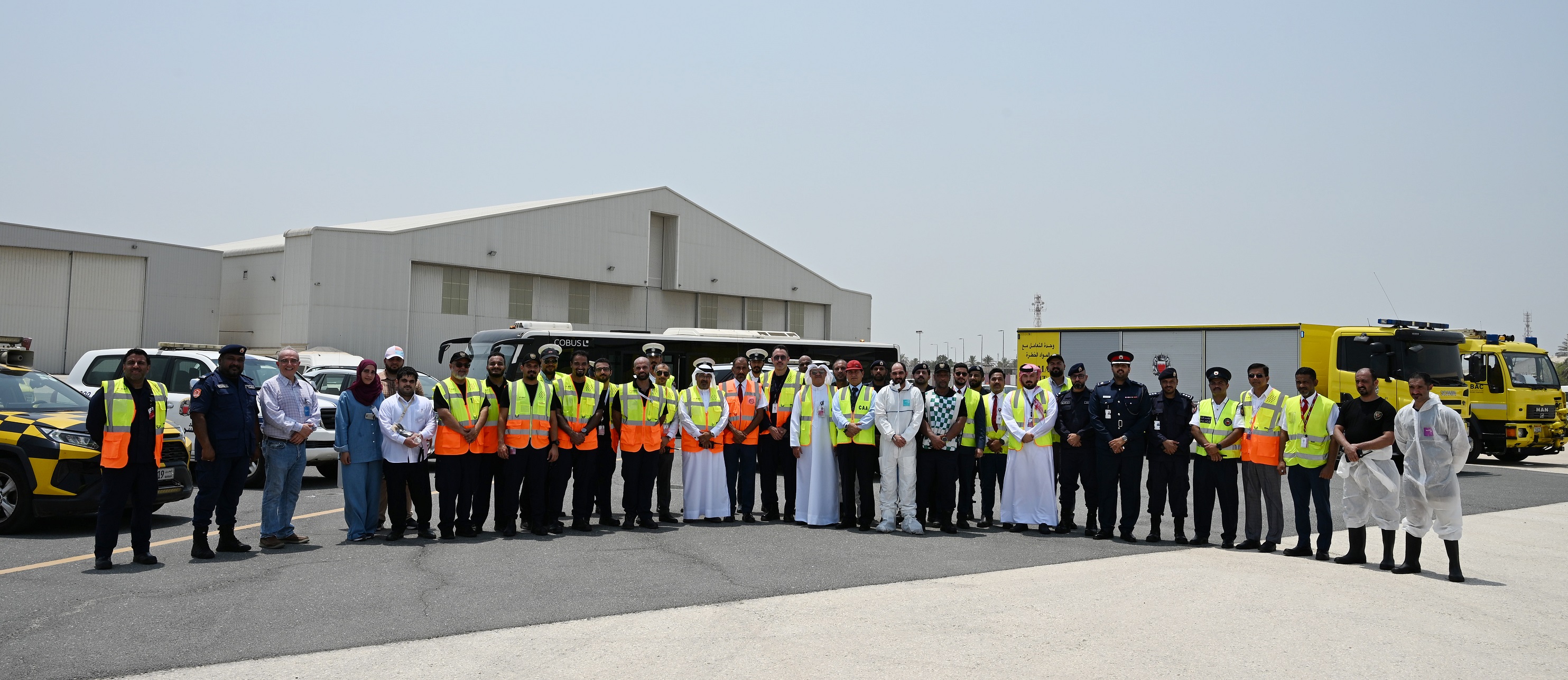 إدارات وزارة الداخلية تشارك في تمرين افتراضي للتعامل مع الحوادث الطارئة بمطار البحرين الدولي<